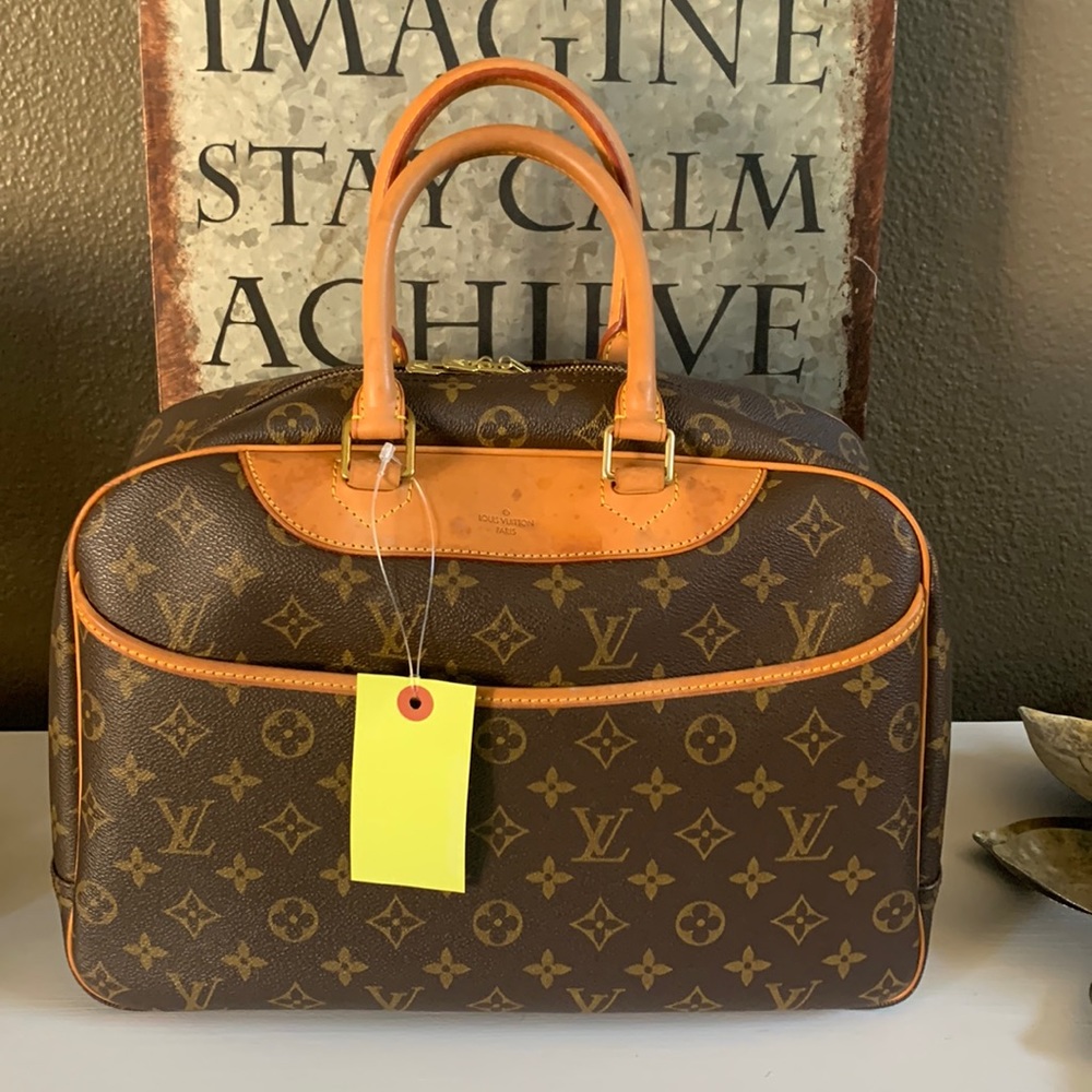 Louis Vuitton bag Authentic